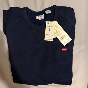 Levi’s sweater. Size Small.